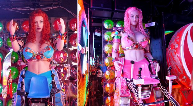 robot restaurant kabukicho shinjuku tokyo