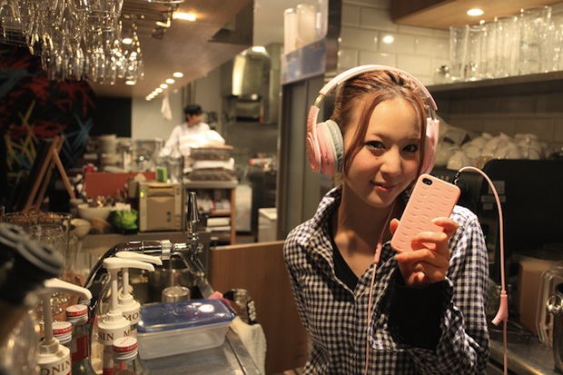 tokyo headphone girl designer japanese earphone