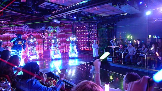 shinjuku kabukicho robot restaurant tokyo