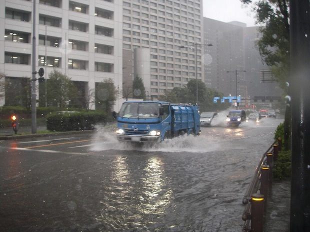 typhoon wipha hit tokyo big storm ten years decade