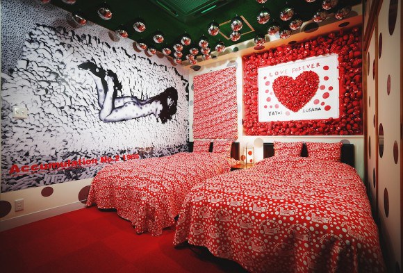 yayoi kusama dogo onsen art hotel