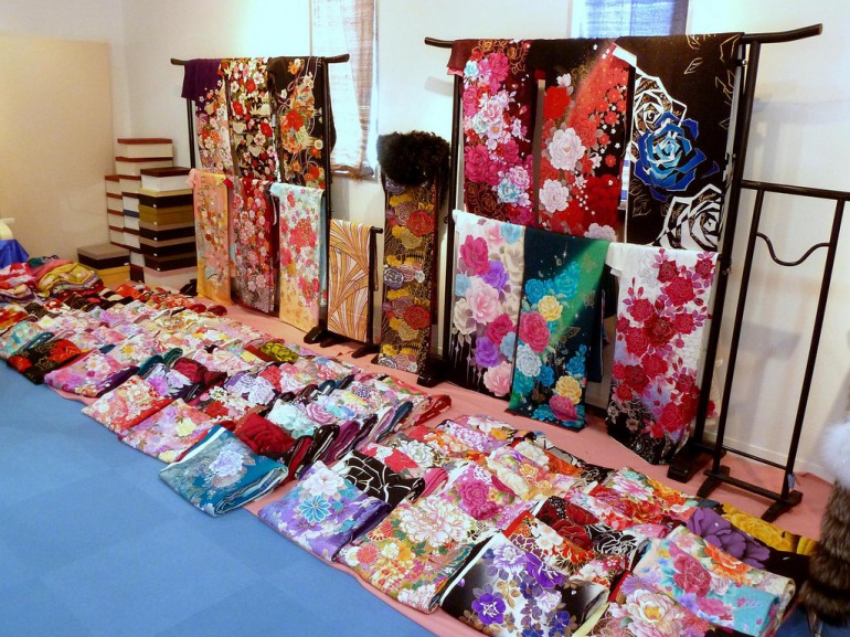 inside a kimono shop tokyo buy cheap