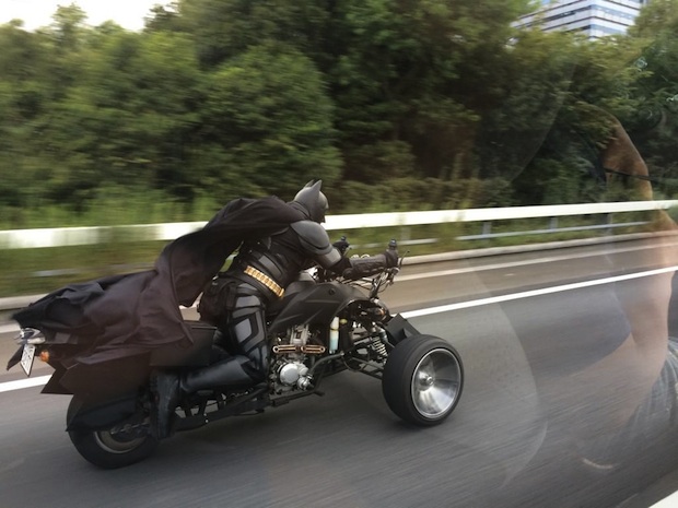 batman batpod chiba tokyo expressway highway cosplay driver japan