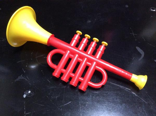 100 yen store shop trumpet instrument musical toy customize paint amazingly realistic