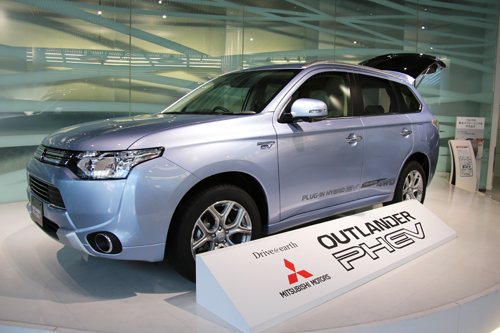 mitsubishi outlander phev oculus rift virtual test drive space stars