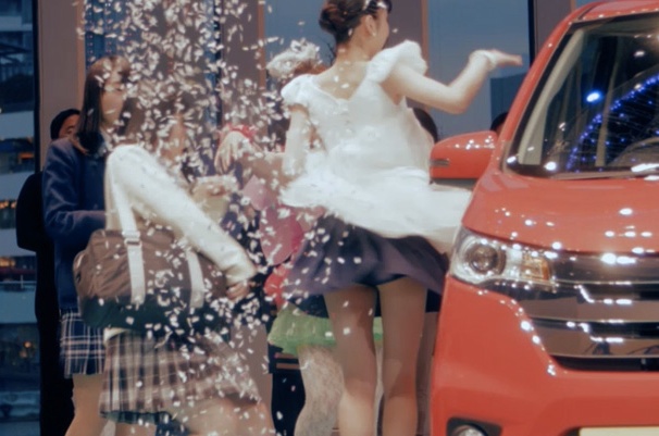 nissan flash dress-up ad dayz cinderella