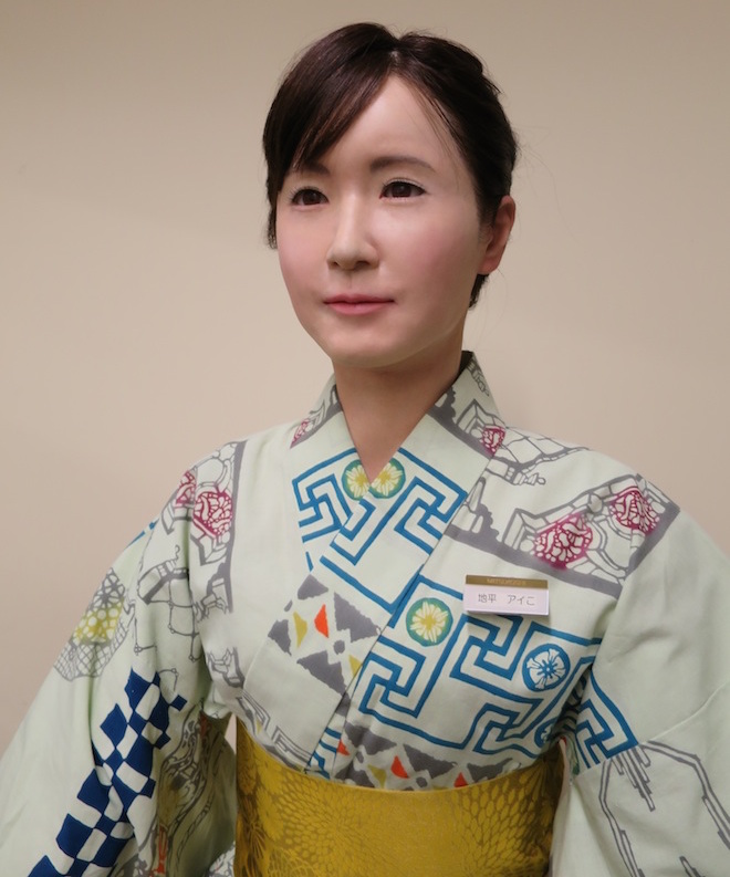 toshiba mitsukoshi aiko chihira android humanoid robot department store tokyo japan reception staff