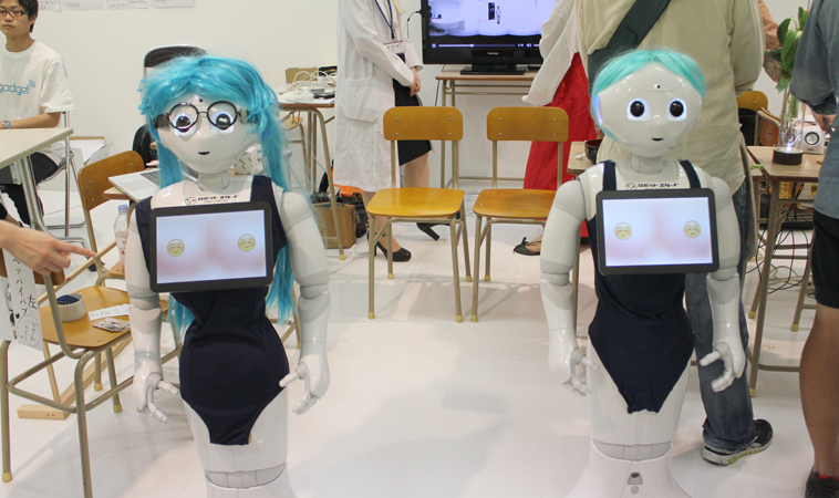 peppai pepper robot breasts touch