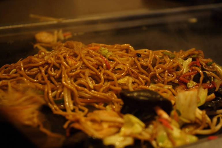 yakisoba yatai stall food japan