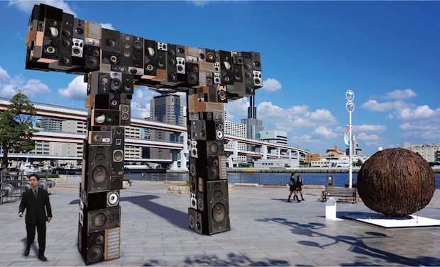 kobe biennale benoit maubrey speaker loudspeaker torii shrine gate artwork