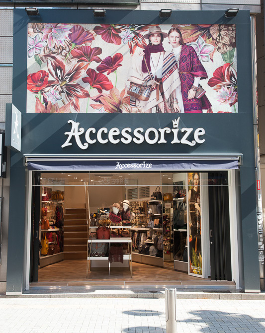 accessorize shibuya japan tokyo store