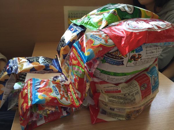 お菓子リュック rucksack backpack bag school students japan korea make pack packet candy potato chips trend