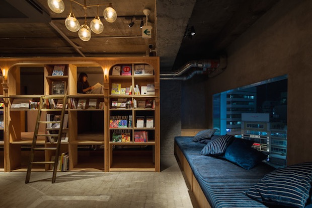 book and bed hostel hotel tokyo kyoto bookstore shop