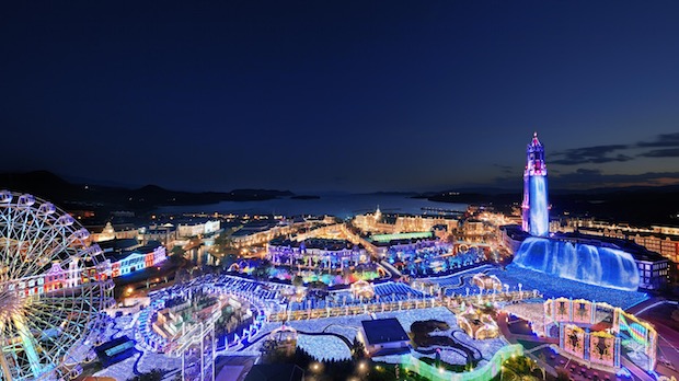 huis ten bosch theme park illumination sasebo nagasaki