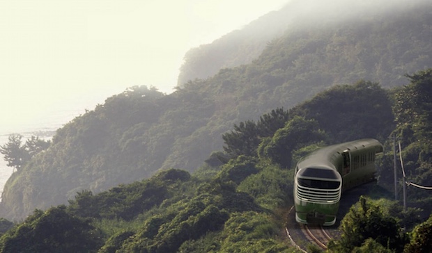 mizukaze twilight express jr west luxury sleeper train japan