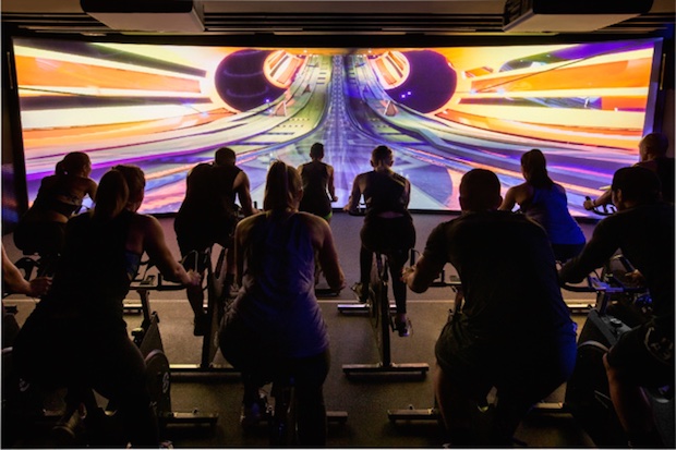 virtual reality sports gym japan tokyo shibuya the trip bike cycling