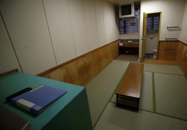 hunger strike japanese immigrant detainees