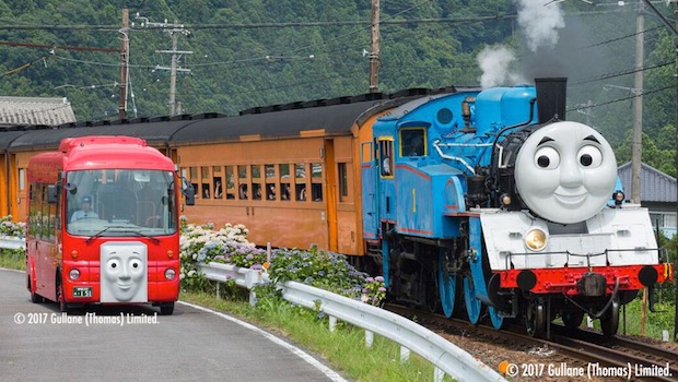 thomas the tank engine steam train