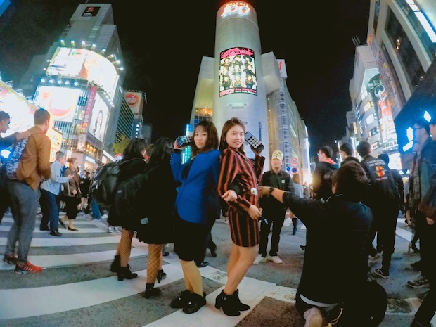 halloween tokyo shibuya japan costumes photo crazy hachiko scramble crossing