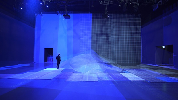 mori building teamlab digital art museum borderless immersive tokyo projection technology