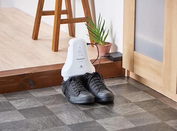 DIY Shoe Deodorizer Spray for Stinky Shoes