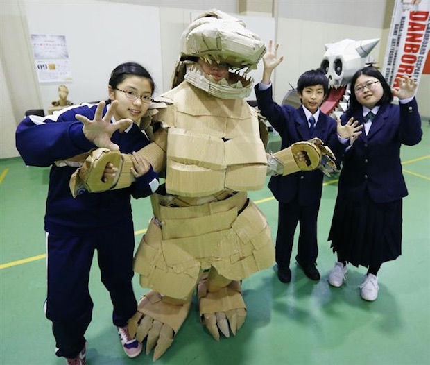 danborian cardboard costume festival contest cosplay japan aomori