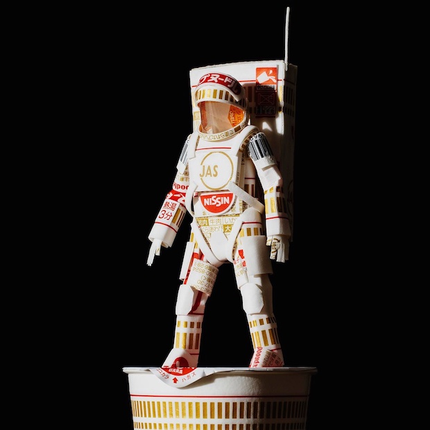 nissin cup noodle instant ramen astronaut model figure viral packaging diy craftsmanship japan