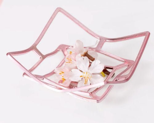 Nousaku Kago Reversible Pale Cherry Blossom Tin Basket S